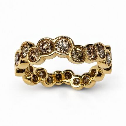 Anello in oro giallo 18 carati con diamanti brown taglio a brillante