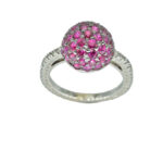 Anello in oro bianco con rubini e diamanti