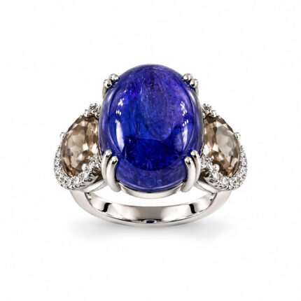 Anello in oro bianco con tanzanite, due diamanti ice e bianchi